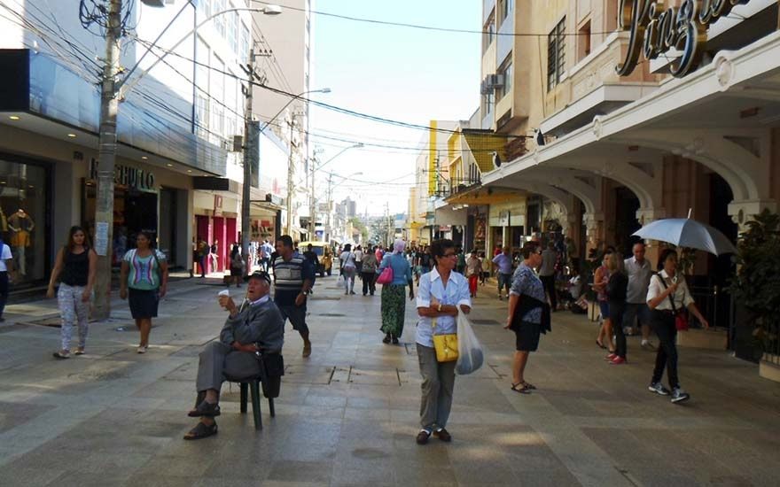 Vendas do comércio de Ribeirão Preto caem em setembro - Ribeirão Sul